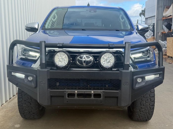 2020 Toyota Hilux SR5