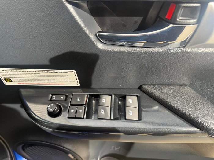 2020 Toyota Hilux SR5