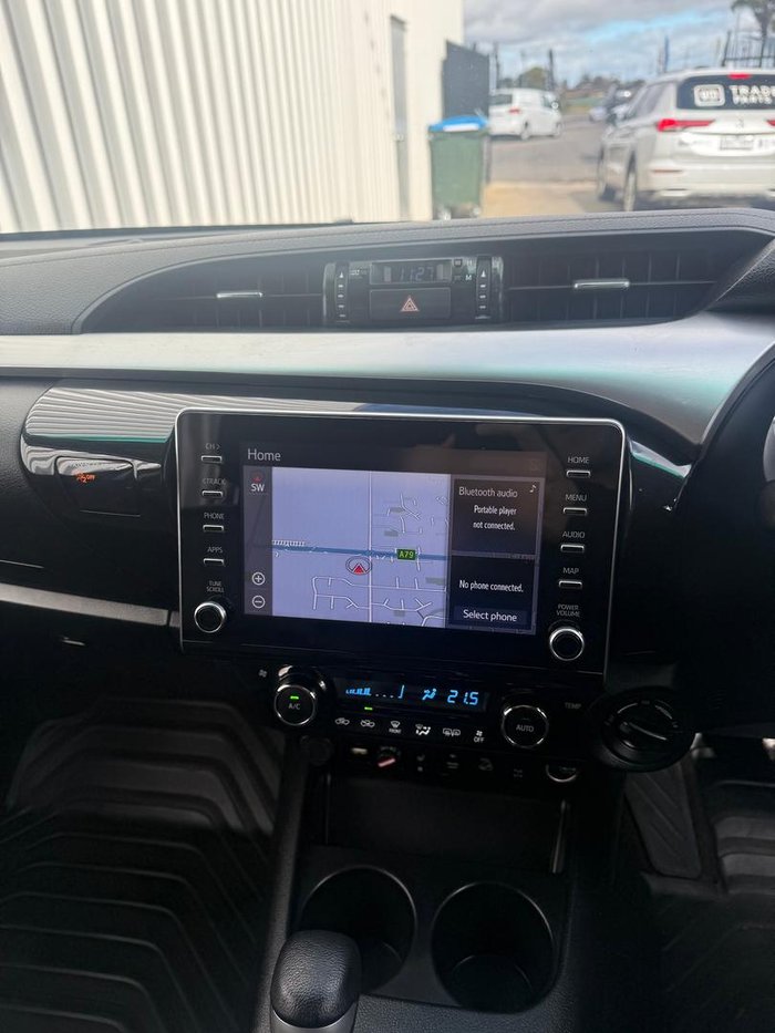 2020 Toyota Hilux SR5