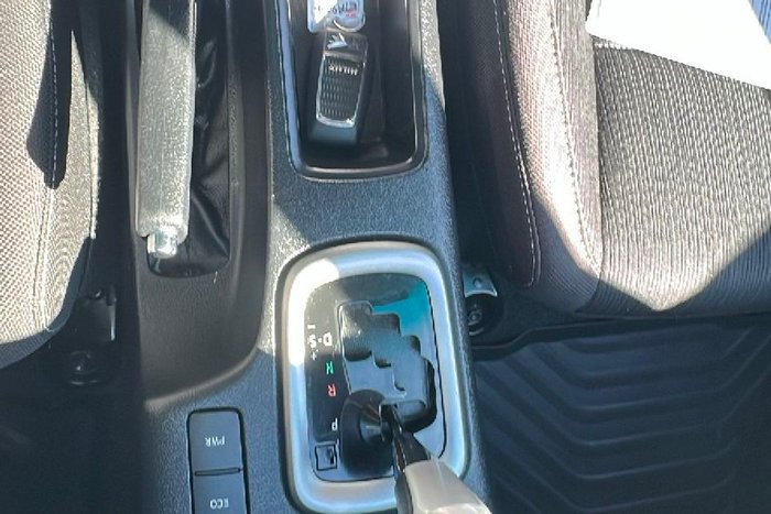 2022 Toyota Hilux SR5
