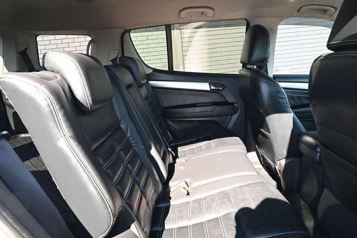 2018 Isuzu MU-X LS-T