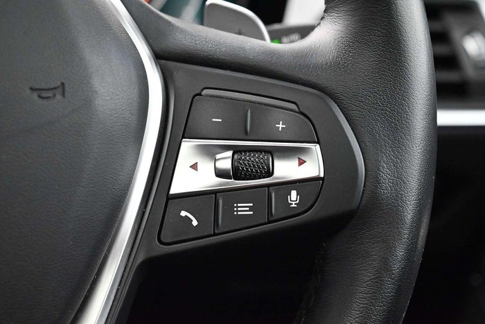 2021 BMW 3 Series 330i Luxury Line