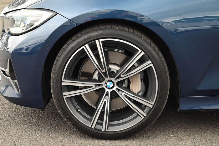 2021 BMW 3 Series 330i Luxury Line