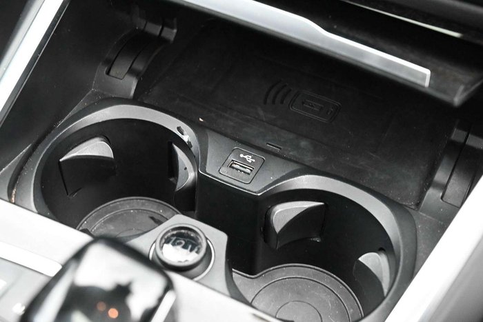 2021 BMW 3 Series 330i Luxury Line