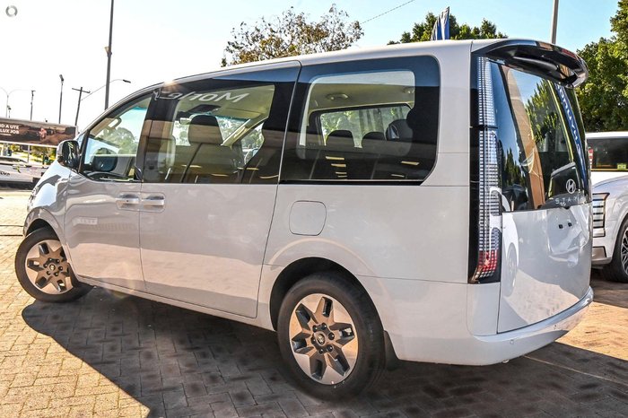 2026 Hyundai STARIA