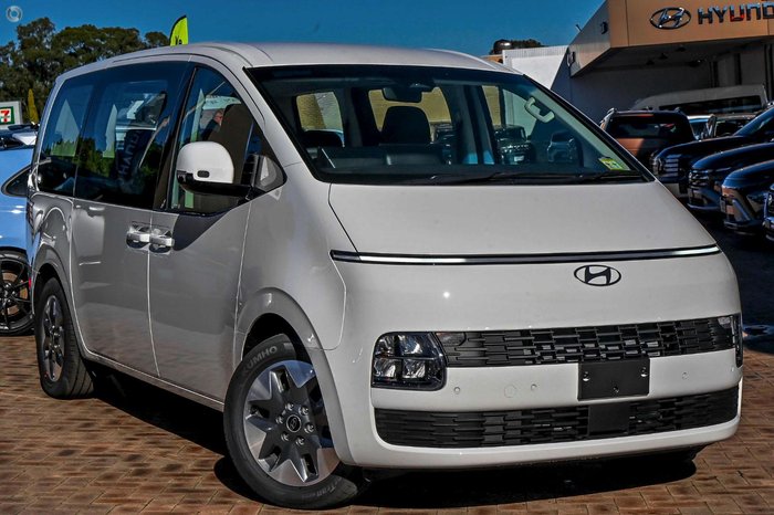 2026 Hyundai STARIA