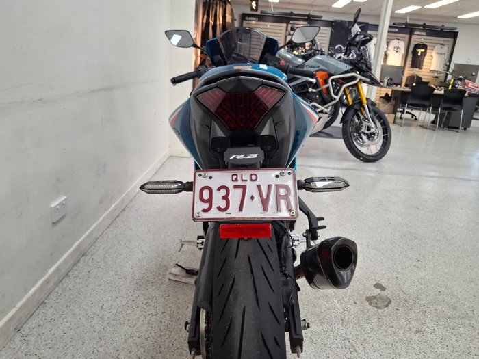 2021 YAMAHA YZF-R3 Blue