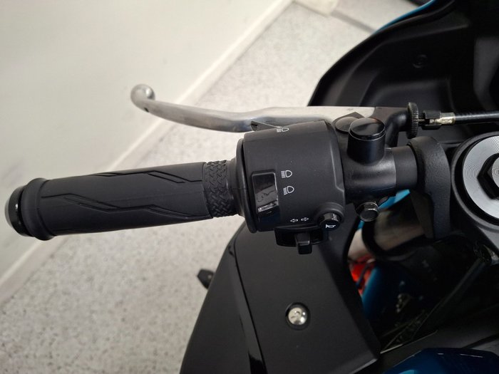 2021 YAMAHA YZF-R3 Blue