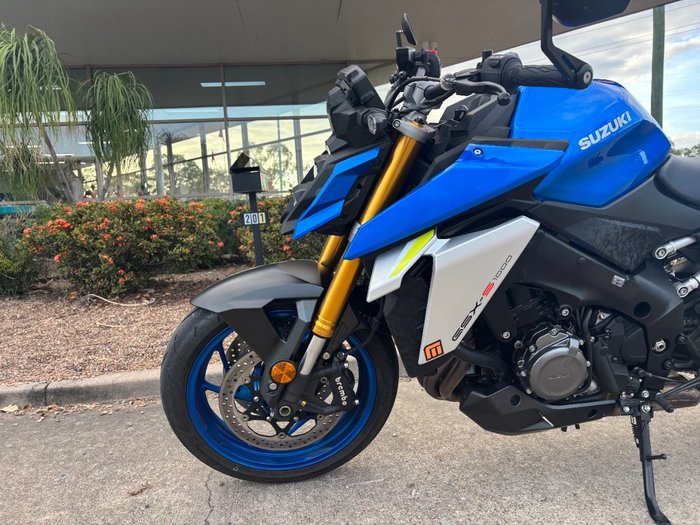 2023 Suzuki GSX-S1000 Blue