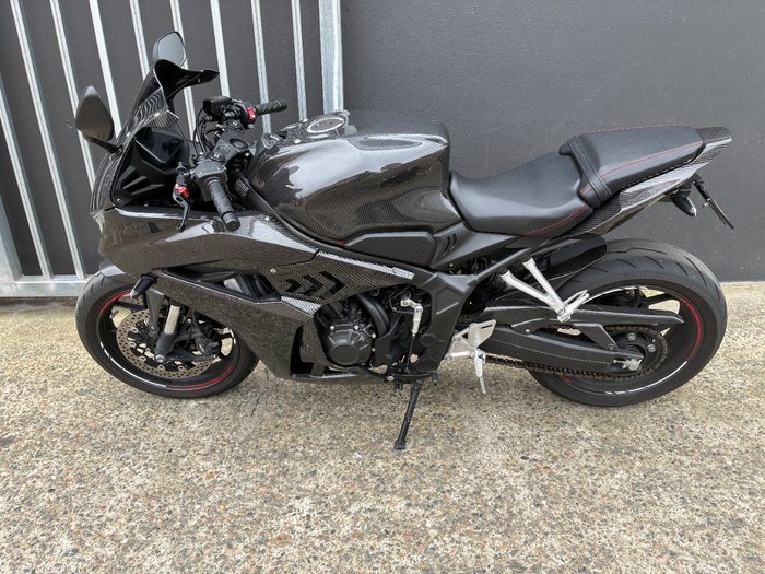 2025 Honda CBR650RAC RED