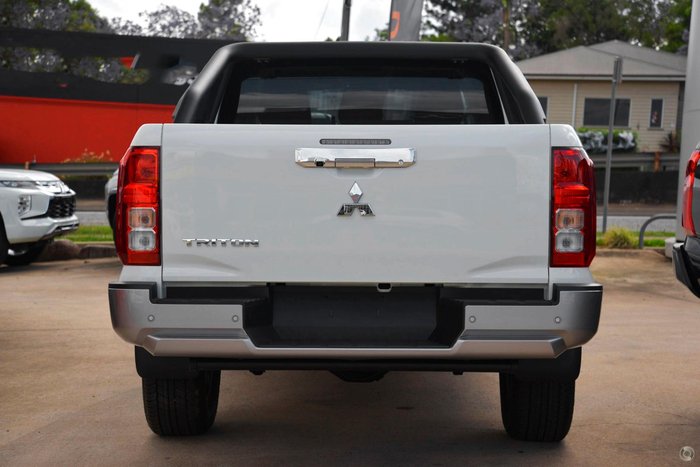 2025 Mitsubishi Triton GLX-R