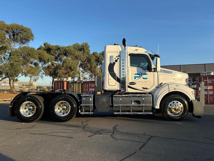2024 Kenworth T410sar