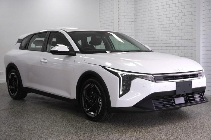 2025 Kia K4 Sport+