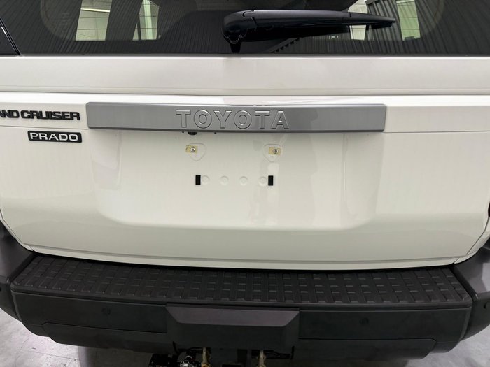 2025 Toyota Landcruiser Prado GX