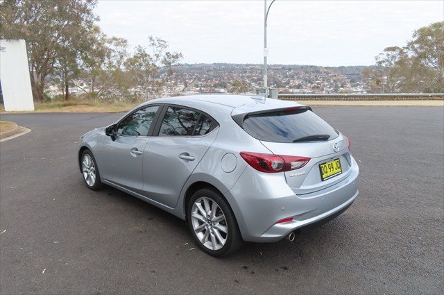2018 Mazda 3 SP25 GT