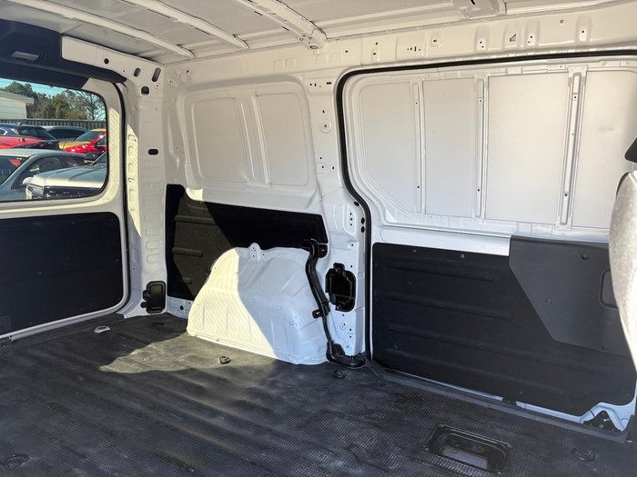 2024 Hyundai STARIA LOAD