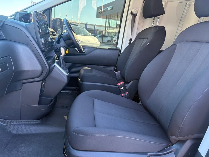 2024 Hyundai STARIA LOAD