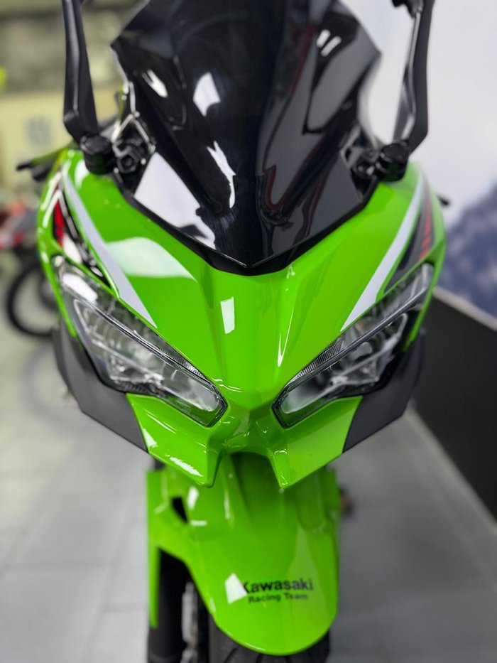 2021 Kawasaki Ninja 400 KRT Edition (EX400G)