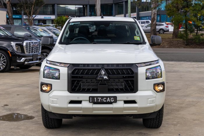 2025 Mitsubishi Triton GLX+