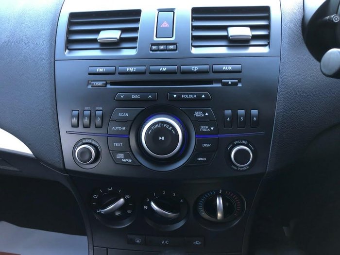 2013 Mazda 3 Neo