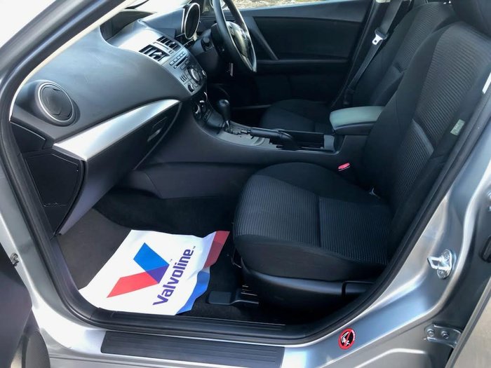 2013 Mazda 3 Neo