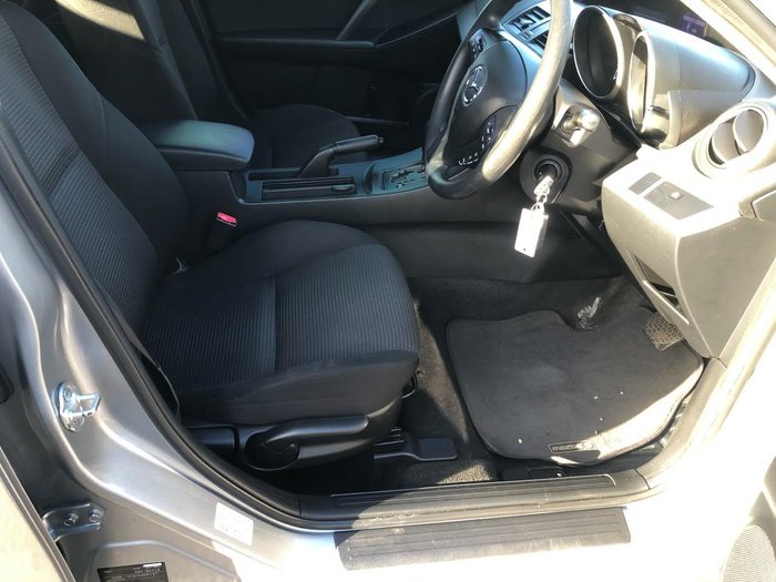 2013 Mazda 3 Neo