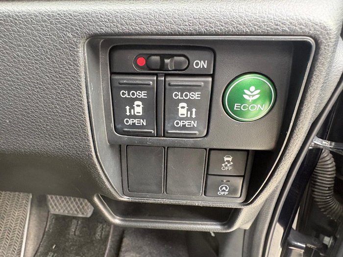 2015 Honda Odyssey VTi-L