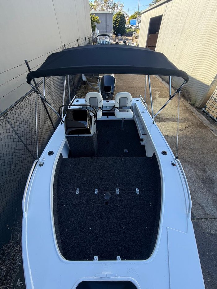 2027 QUINTREX 450 Top Ender