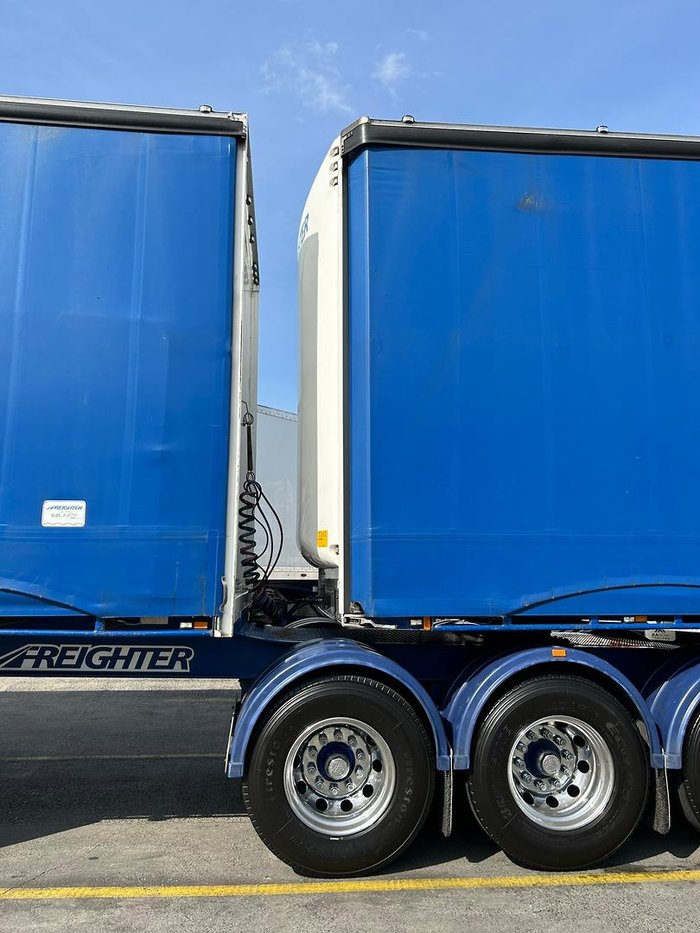 2015 Maxitrans St3 34 Pallet B Sd Ezi-Liner, Bpw