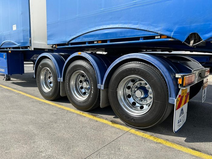 2015 Maxitrans St3 34 Pallet B Sd Ezi-Liner, Bpw
