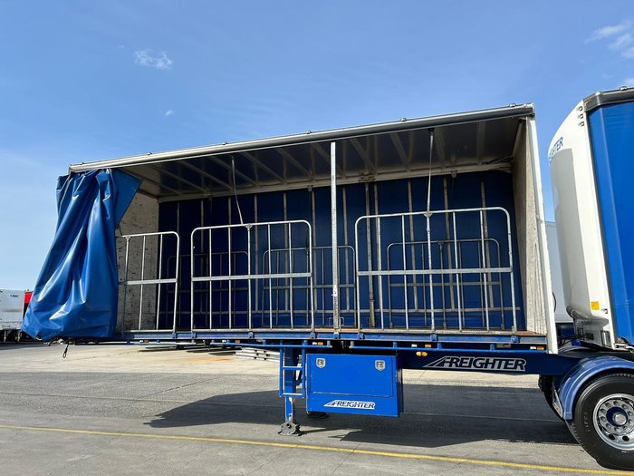 2015 Maxitrans St3 34 Pallet B Sd Ezi-Liner, Bpw