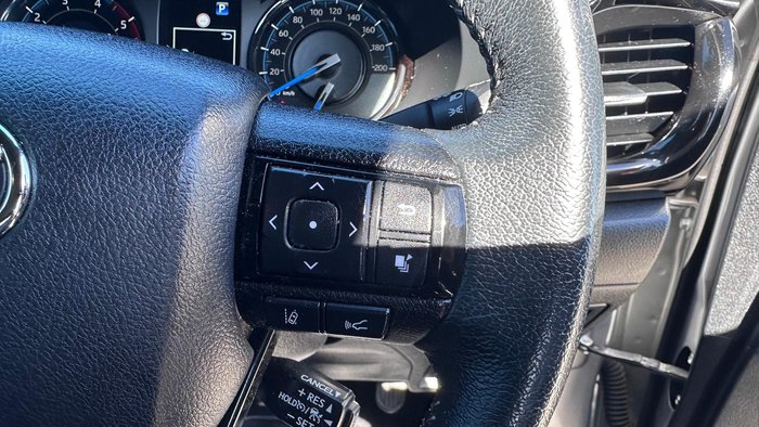 2022 Toyota Hilux Rugged X