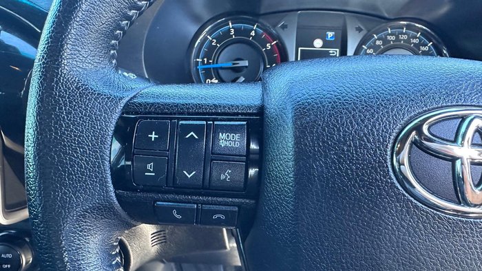 2022 Toyota Hilux Rugged X