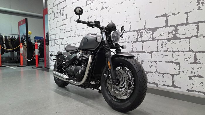 2026 Triumph Bonneville Bobber Bobber Black