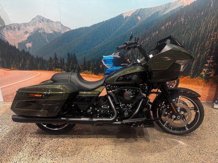 Harley-Davidson Road Glide 117 (FLTRX) Touring