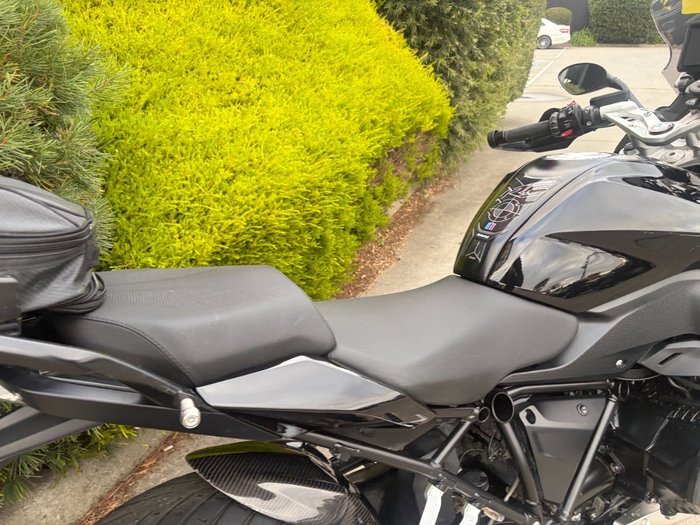 2022 BMW Motorrad R 1250 R TRIPLE BLACK Black