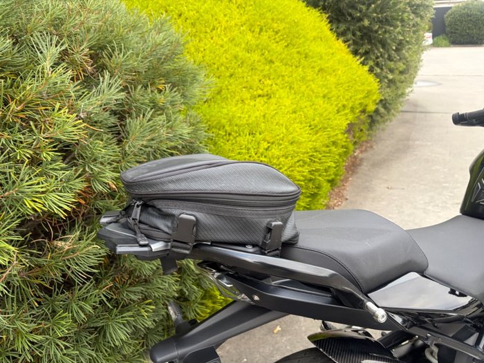 2022 BMW Motorrad R 1250 R TRIPLE BLACK Black