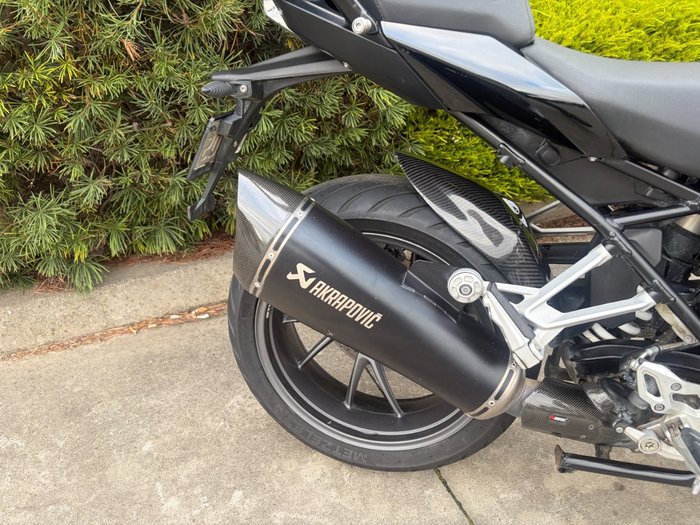 2022 BMW Motorrad R 1250 R TRIPLE BLACK Black