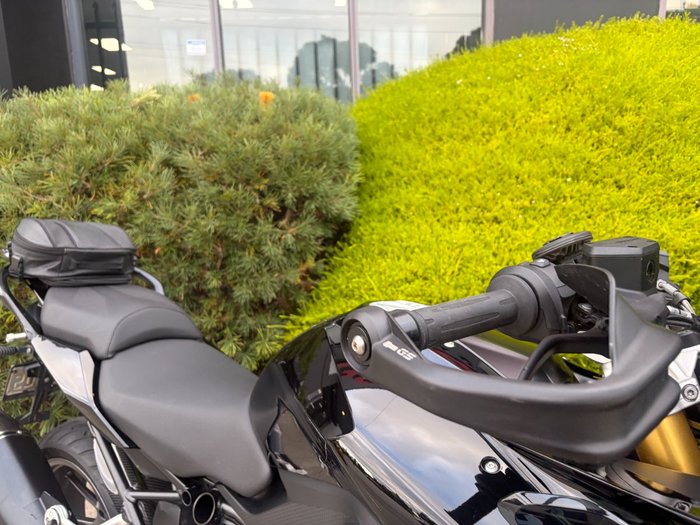 2022 BMW Motorrad R 1250 R TRIPLE BLACK Black