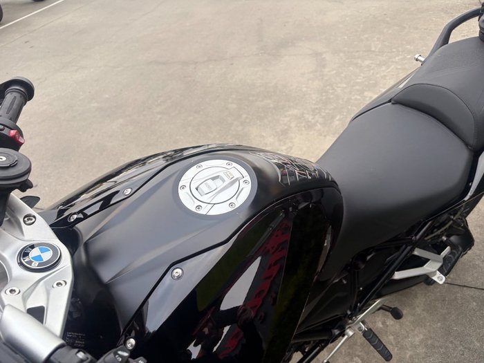 2022 BMW Motorrad R 1250 R TRIPLE BLACK Black