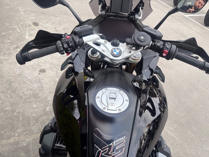 2022 BMW Motorrad R 1250 R TRIPLE BLACK Black