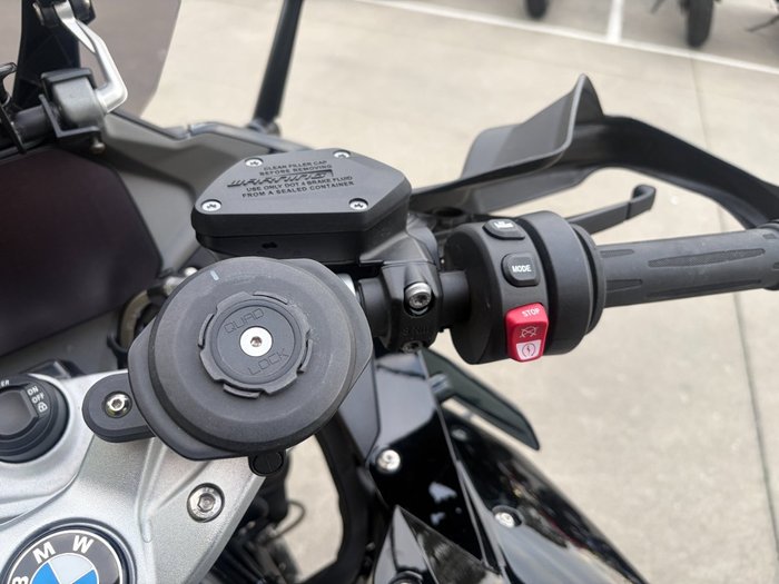 2022 BMW Motorrad R 1250 R TRIPLE BLACK Black