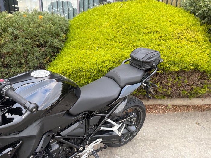2022 BMW Motorrad R 1250 R TRIPLE BLACK Black
