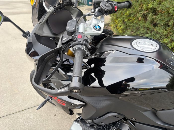 2022 BMW Motorrad R 1250 R TRIPLE BLACK Black
