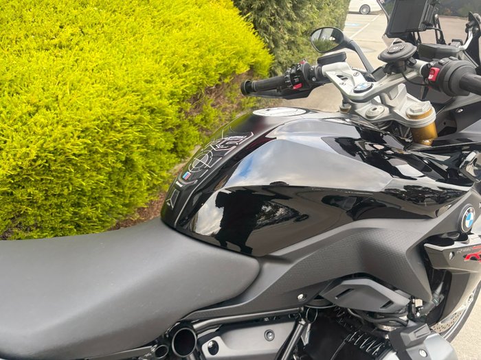 2022 BMW Motorrad R 1250 R TRIPLE BLACK Black