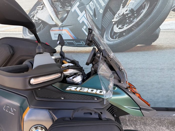 2025 BMW Motorrad R 1300 GS ADVENTURE OPTION 719 Aurelius Green Metallic Matt