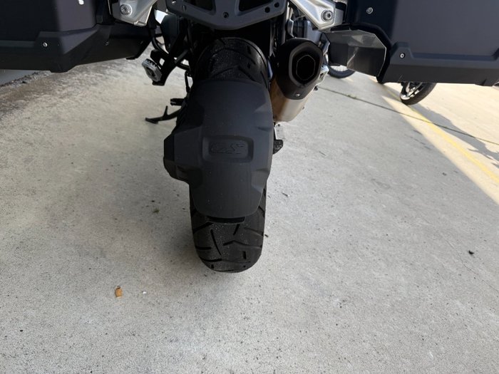 2025 BMW Motorrad R 1300 GS ADVENTURE OPTION 719 Aurelius Green Metallic Matt