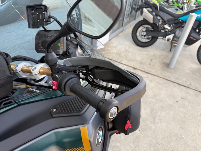2025 BMW Motorrad R 1300 GS ADVENTURE OPTION 719 Aurelius Green Metallic Matt