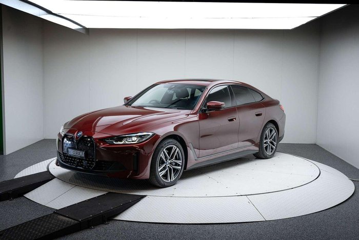 2024 BMW i4