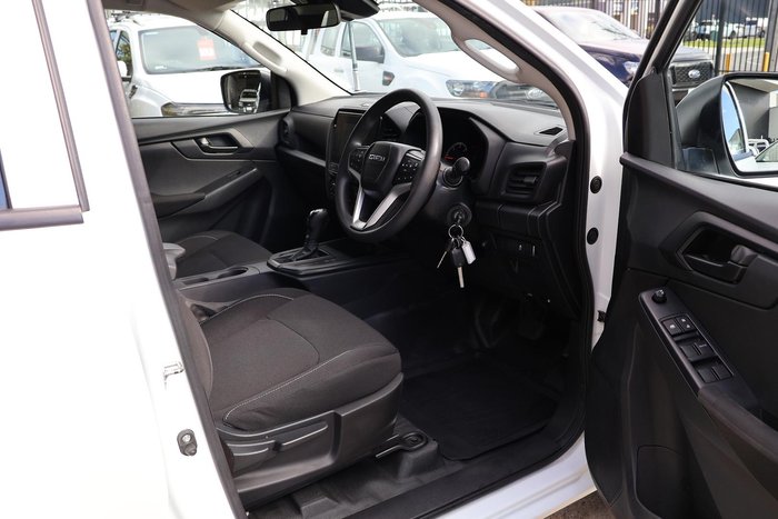 2021 Isuzu D-MAX 9